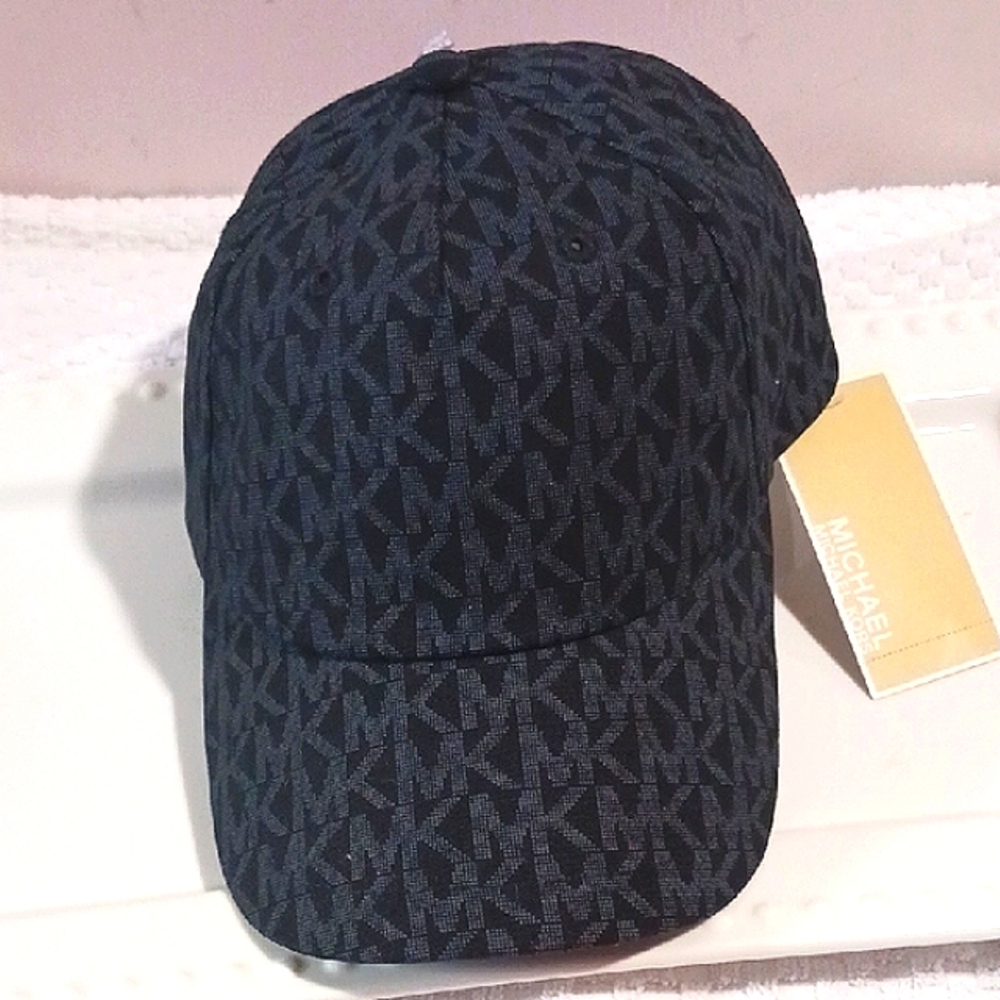 Michael Kors ⚜️ Black Logo Textured Baseball Hat 1 Size